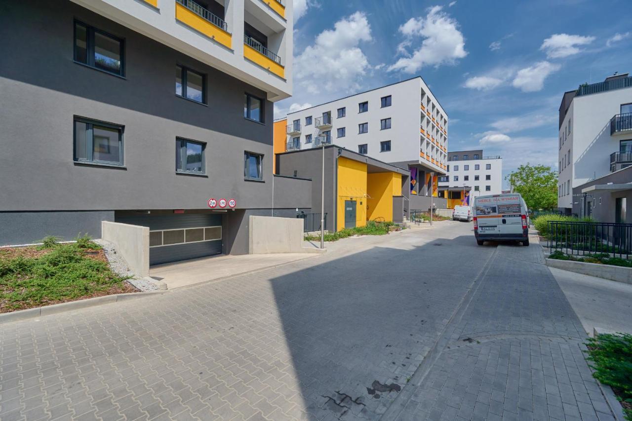 Exclusive Apartment With Balcony & Parking Wroclaw By Renters Prestige Екстер'єр фото